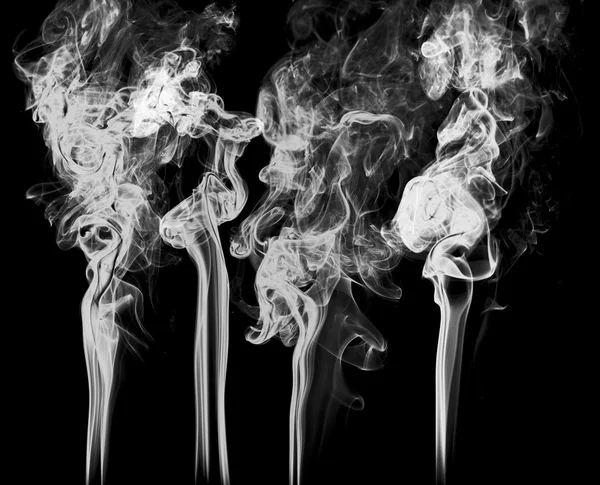 在黑色背景抽象艺术纹理雾上抽烟。创意设计元素 — 图库照片