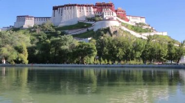 Potala Sarayı ve Şehir Parkı, Lhasa Tibet Çin Gölü