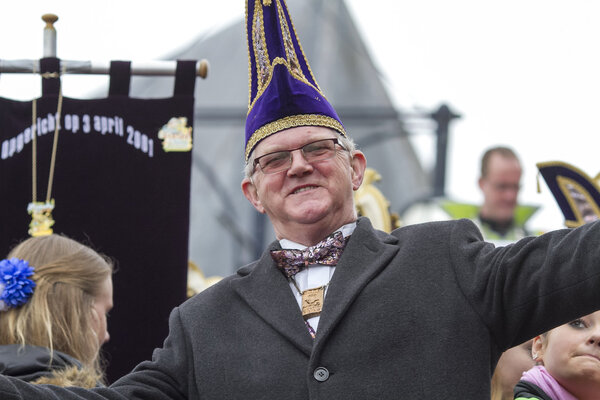 OLDENZAAL, NETHERLANDS - 6 марта 2011: Masters of carnival during the annual carnival parade in Oldenzaal, Netherlands
.