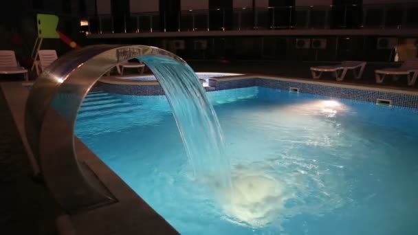 Piscina con acqua incandescente — Video Stock