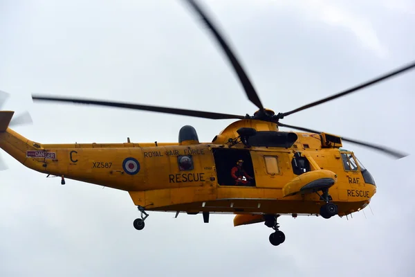 RAF Szukaj a Rescue helikoptera — Zdjęcie stockowe