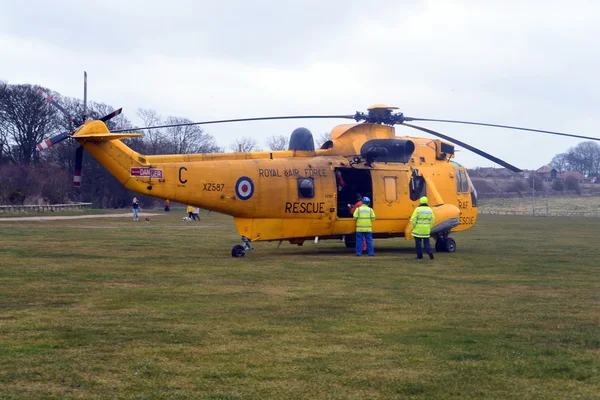 RAF Szukaj a Rescue helikoptera — Zdjęcie stockowe