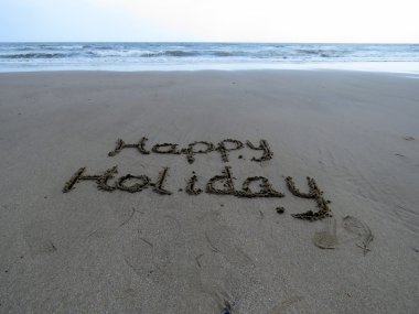 Mutlu tatil kuma yazılı