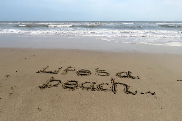 Lifes a Beach written in sand — Stock Photo, Image