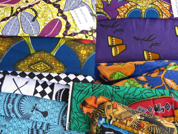 Renkli pamuklu eşarp