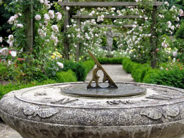 Old Stone Sundial — Stock Photo, Image