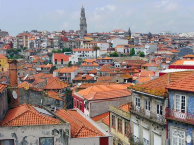 Kırmızı çatılar Heritagr binaları Porto Eski Kasabası Portekiz
