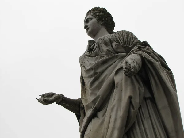 Antique Statue Low Angle View Stone Statue Woman — Stock Photo, Image