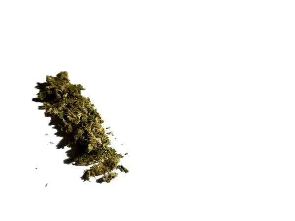 Rechte Lijn Van Gemengde Marihuana Witte Geïsoleerde Achtergrond — Stockfoto