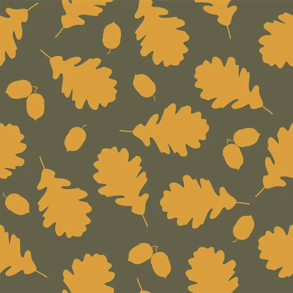 Oranžové siluety dubu listí a žaludy na žlutohnědém pozadí. Bezproblémový vzorec. Plochá ilustrace. Pozadí pro tkaniny, tapety a balicí papír — Stockový vektor