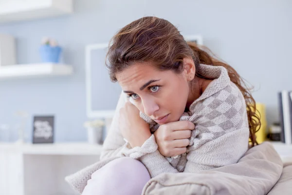 Sick woman caught cold — Stock Photo, Image