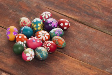 Renkli Paskalya yumurtaları 