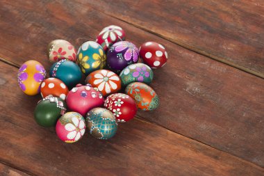 Renkli Paskalya yumurtaları 