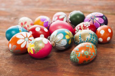 Renkli Paskalya yumurtaları 