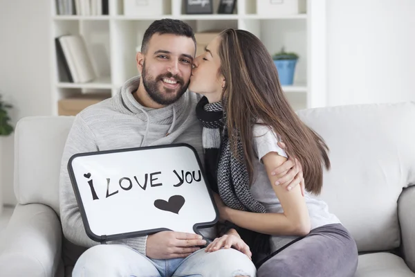 Çift gösteren aşk mesajı