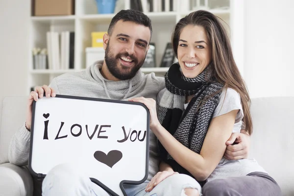 Çift gösteren aşk mesajı