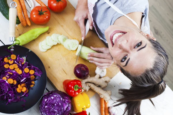 Woman preparing fresh food — Stock Photo, Image