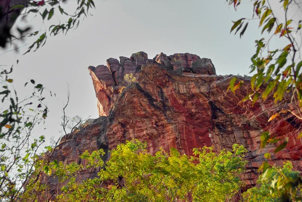 Afloramiento Roca Roja Cima Una Montaña Territorio Del Norte Australia —  Fotos de Stock