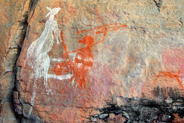 Hieroglif Kuno Seekor Kanguru Dan Seseorang Dinding Batu Teritori Utara Stok Gambar Bebas Royalti