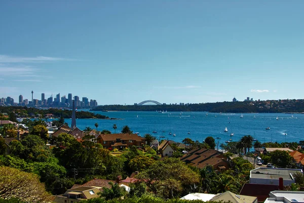 Uma Bela Vista Dia Ensolarado Horizonte Sydney Como Visto Subúrbio — Fotografia de Stock