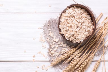 yulaf gevreği ahşap table.healthy gıda kavramı.