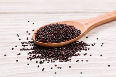 Yığın Quinoa, sağlıklı vegan gıda kavramı