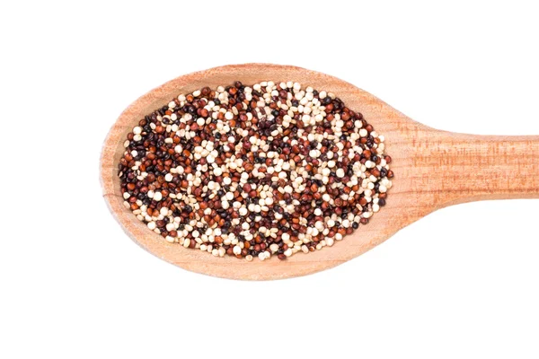 Изолированные семена красного, черного и белого киноа — стоковое фото