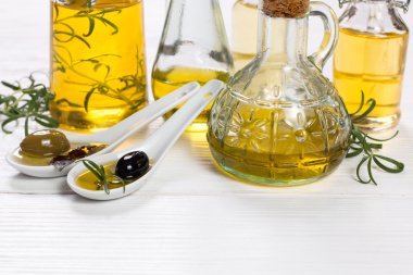 Yağlar vintage ahşap zemin üzerinde. sağlıklı gıda 