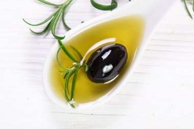 Yağlar vintage ahşap zemin üzerinde. sağlıklı gıda 