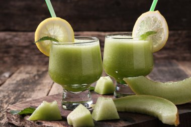 taze kavun yüzlü cam ahşap tablo