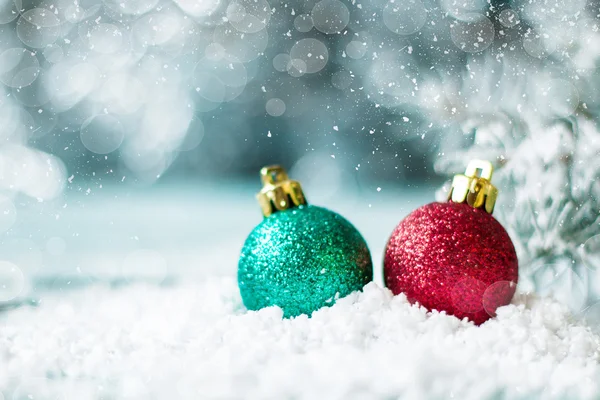 Fundo de Natal com decorações na placa de madeira. Foco suave . — Fotografia de Stock