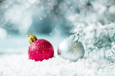 Noel dekorasyonları ahşap tahta üzerinde arka plan. Yumuşak odak.