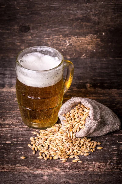 Verschiedene Biere flugfertig zur Verkostung, Vintage-Filter — Stockfoto