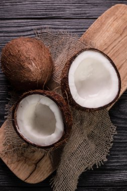 Hindistan cevizi ahşap tablo.