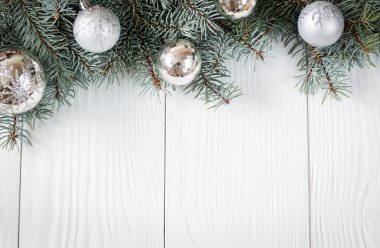 Noel dekorasyonları ahşap tahta üzerinde arka plan. Yumuşak odak.