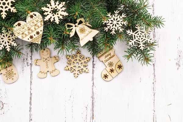 Textura de madera vieja con nieve y fondo de Navidad firtree — Foto de Stock