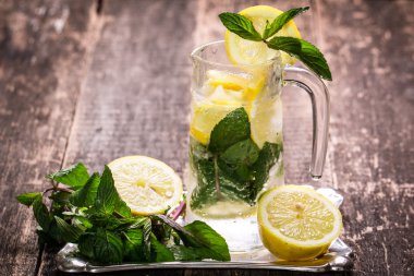 Ahşap masa, sağlıklı kavramı tazelik içki