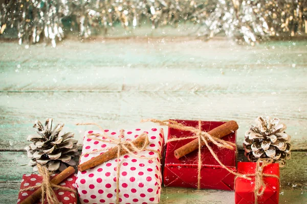 Vánoční dekorace na abstraktním pozadí — Stock fotografie