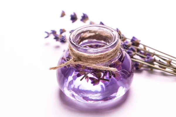Aromaterapeutické oleje levandule, spa, zdravé koncept — Stock fotografie