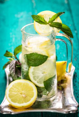 Ahşap masa, sağlıklı kavramı tazelik içki