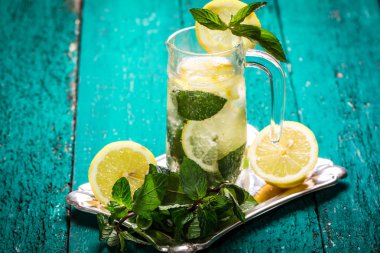 Ahşap masa, sağlıklı kavramı tazelik içki