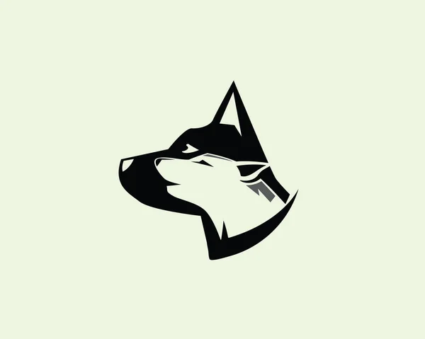 Baş Köpek Yarı Kurt Logosu Tasarımı — Stok Vektör