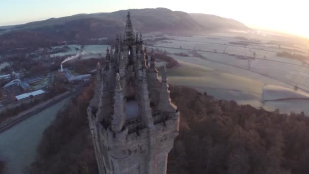 Aerial shot of the Wallace Monument in Scotland — Stock Video