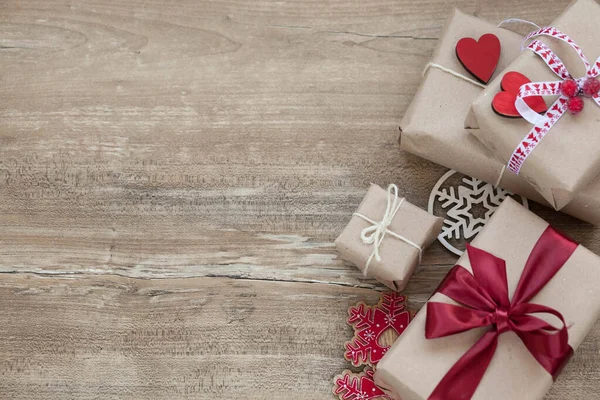 Cajas Regalo Navidad Sobre Fondo Madera Año Nuevo Presenta —  Fotos de Stock