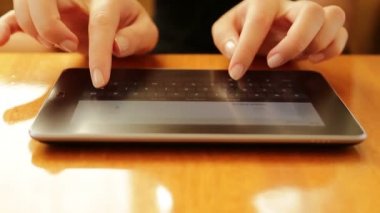 Evde dijital tablete yazma
