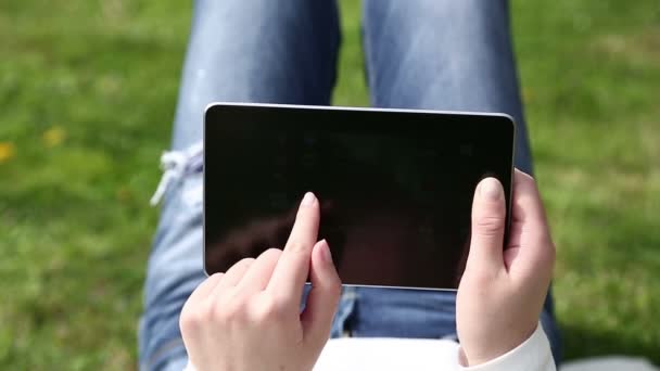 Restez connecté à l'extérieur de la vidéo HD 