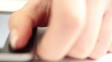 Dijital tablet üzerinde okuma