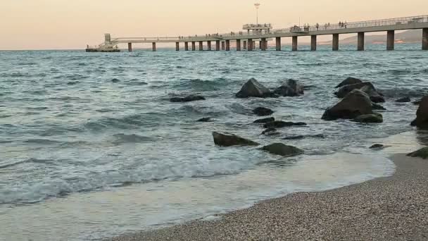 Puesta de sol en la playa — Vídeo de stock