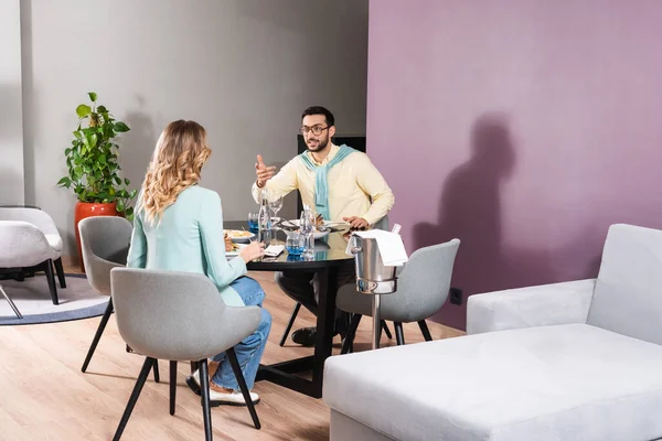 Arabian Man Talking Girlfriend Dinner Hotel Room — Stock Photo, Image