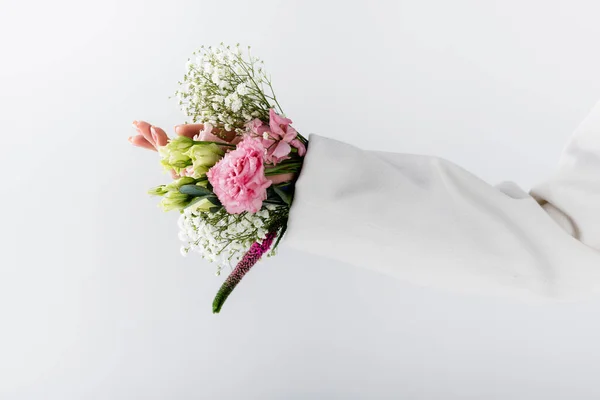 Ausgeschnittene Ansicht Einer Frau Mit Verschiedenen Blumen Ärmel Der Jacke — Stockfoto